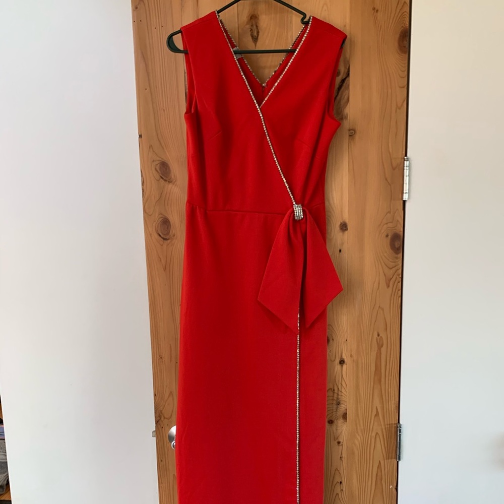 VALENTINES VINTAGE red sleeveless wrap dress!